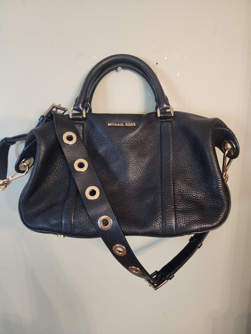 Michael Kors Blk Pebbled Leather Bag